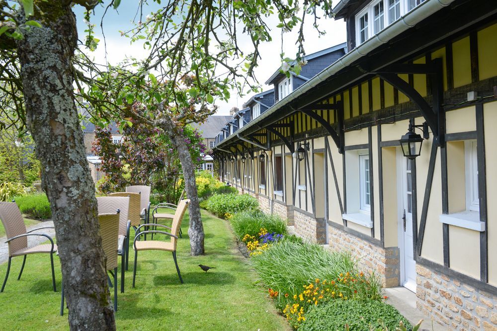 ‪‪Hotel de la Croix d'Or‬‬  آفروشْ المظهر الخارجي الصورة