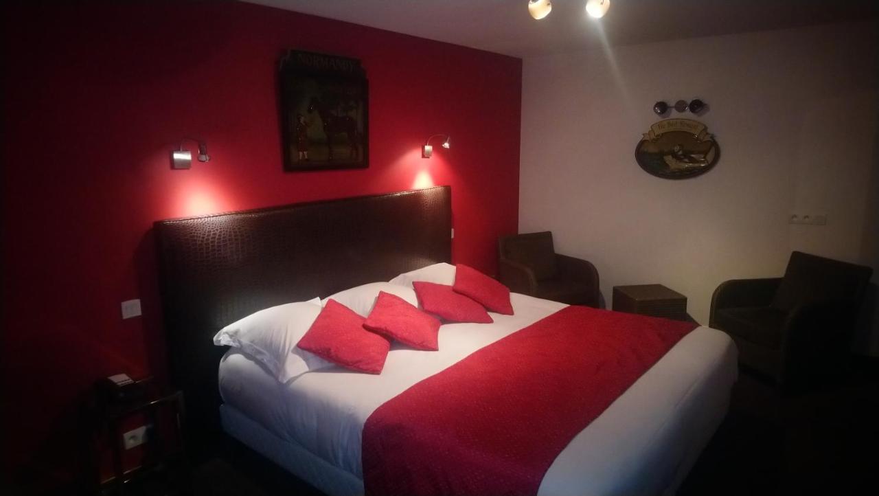 ‪‪Hotel de la Croix d'Or‬‬  آفروشْ المظهر الخارجي الصورة