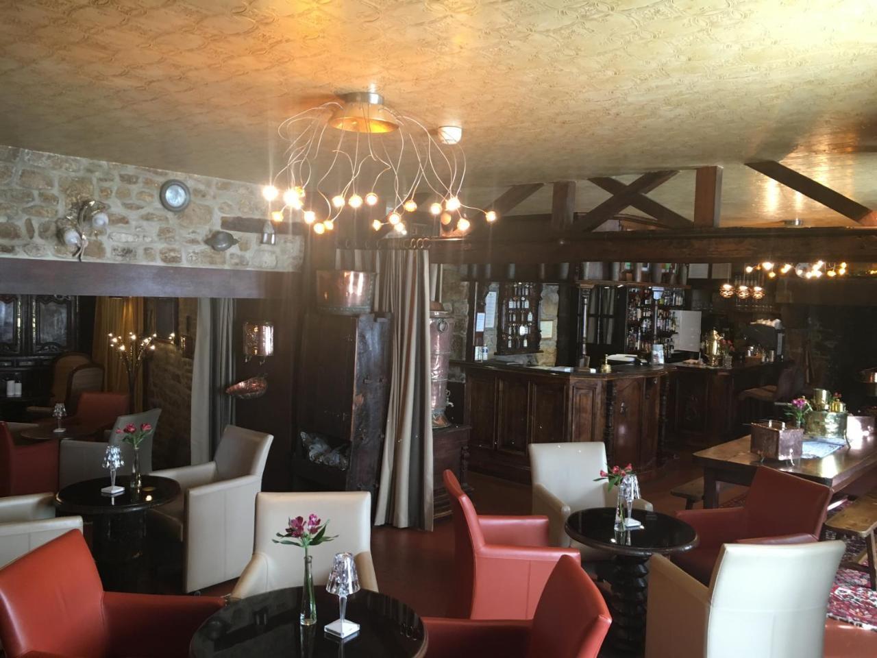 ‪‪Hotel de la Croix d'Or‬‬  آفروشْ المظهر الخارجي الصورة