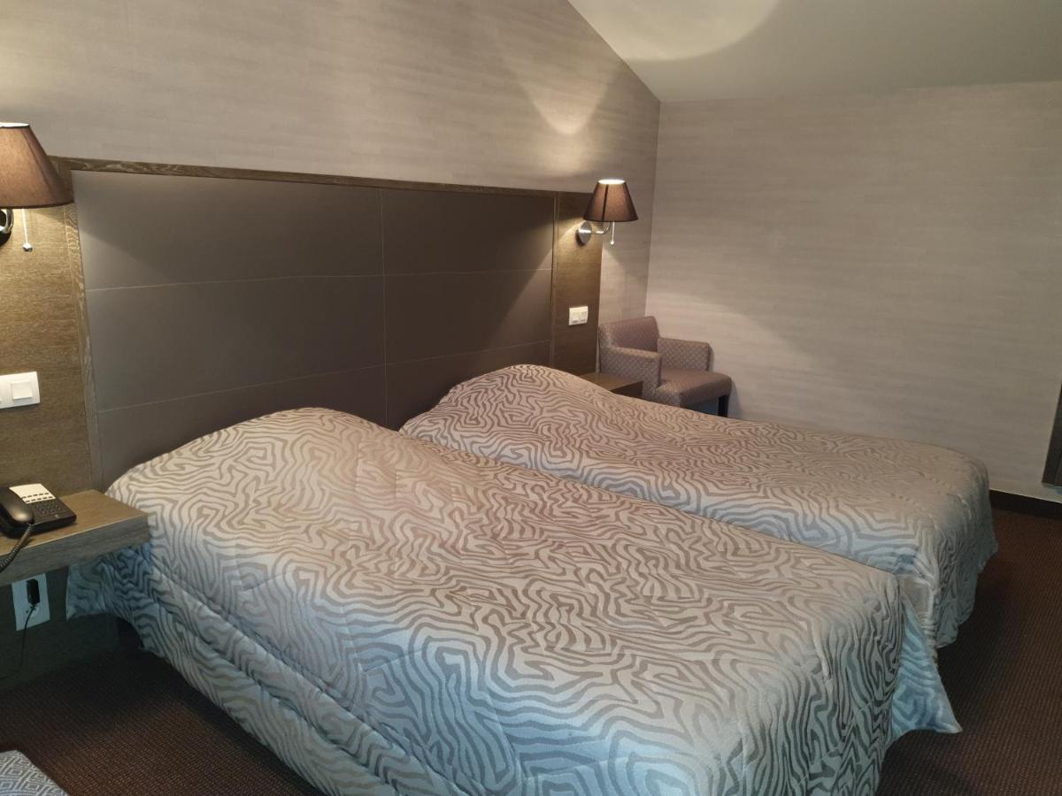 ‪‪Hotel de la Croix d'Or‬‬  آفروشْ المظهر الخارجي الصورة