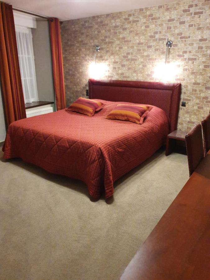 ‪‪Hotel de la Croix d'Or‬‬  آفروشْ المظهر الخارجي الصورة