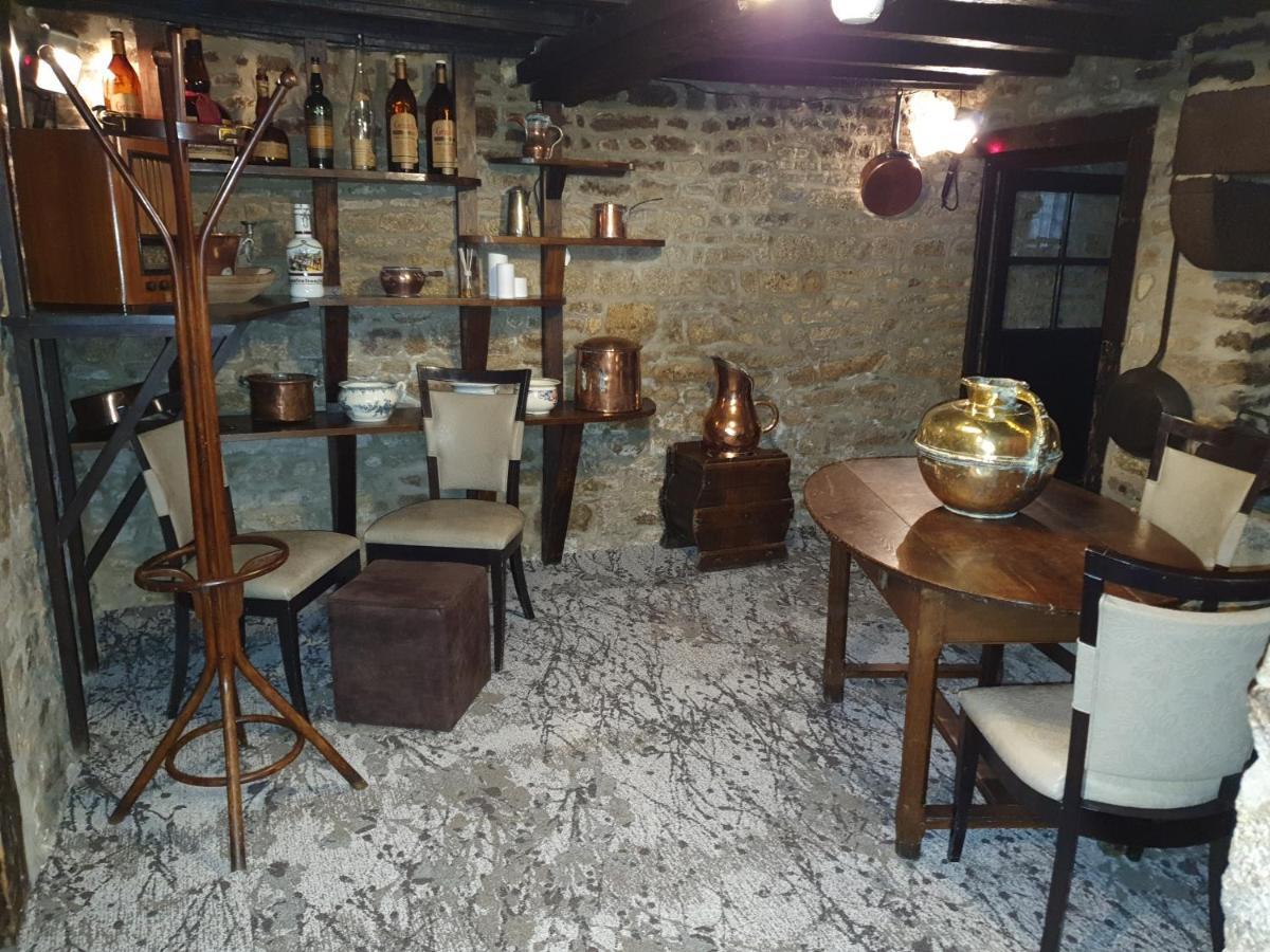 ‪‪Hotel de la Croix d'Or‬‬  آفروشْ المظهر الخارجي الصورة